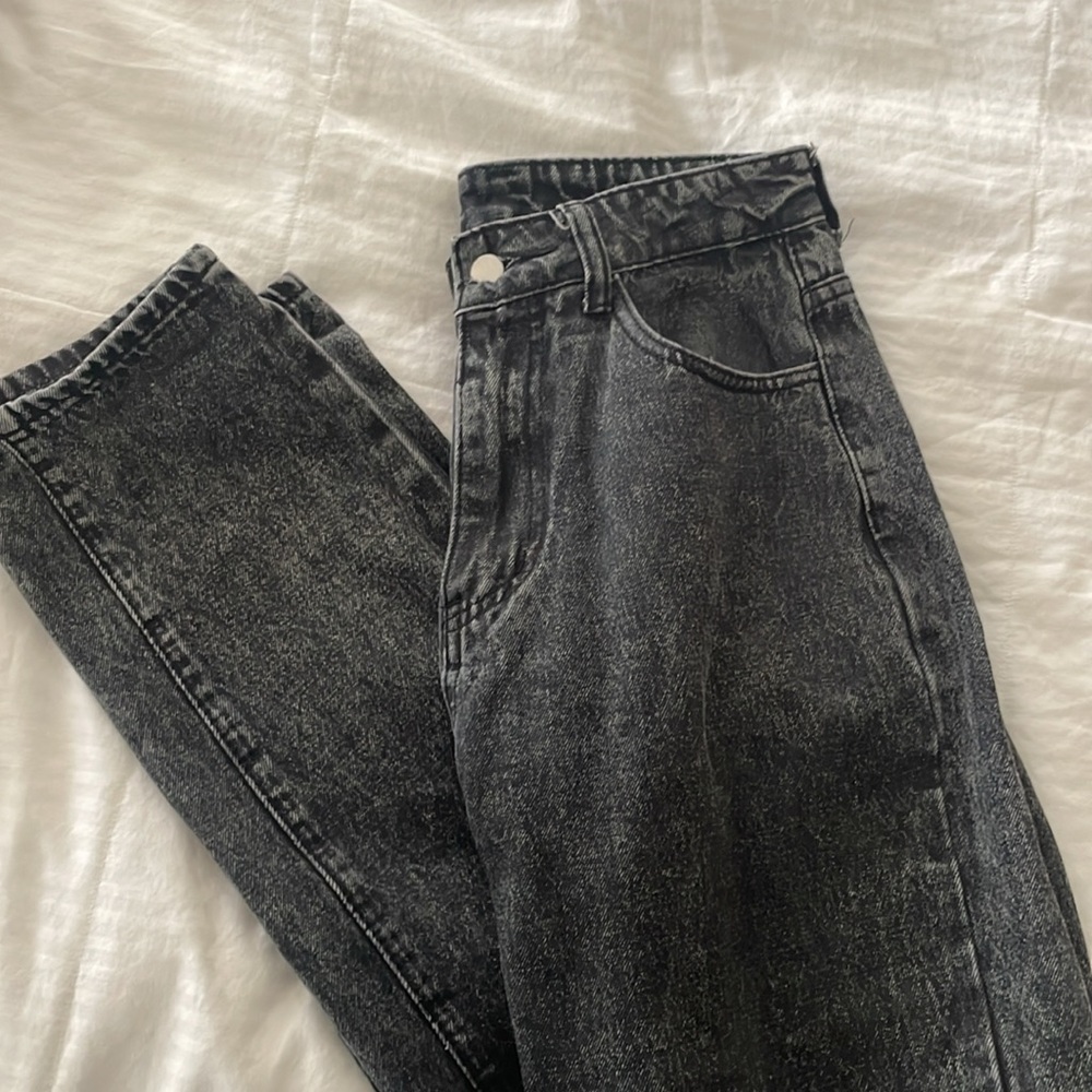 Stylish Black Denim Jeans (size m / 6 )